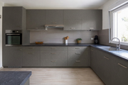 Avant après Coverstyl NE11 Natural stone plaster - Pierre Volcanic 🟠